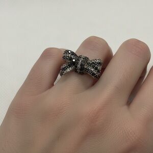 10k Kay Jewelers Black and Silver Diamond Bow Ring Size 7